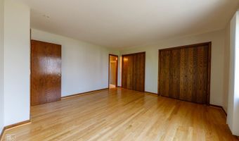 729 S Mckinley Ave 1, Arlington Heights, IL 60005