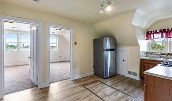 55 Hunter Ave, Newport, RI 02840