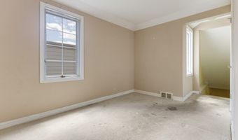 640 S Beverly Ln, Arlington Heights, IL 60005