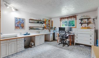 25465 S BEAVERCREEK Rd, Beavercreek, OR 97004