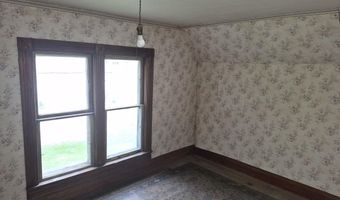 624 Upper St, Arlington, IA 50606