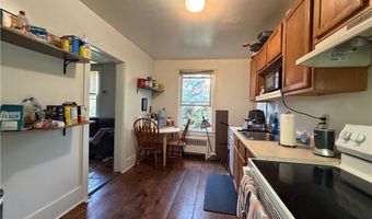 5 Warner St 2, Newport, RI 02840
