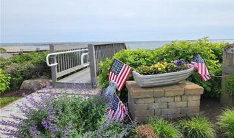 10 Lane Four, Narragansett, RI 02882