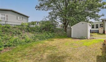 7 Queens Rd, Attleboro, MA 02703
