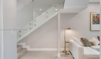 20940 NE 31st Pl, Aventura, FL 33180