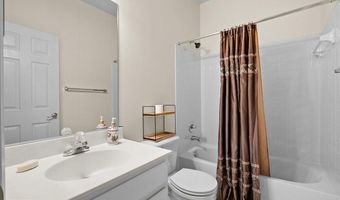 5317 CHIEFTAIN Cir, Alexandria, VA 22312