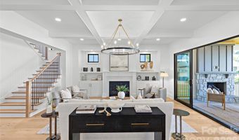 2425 Lola Ave, Charlotte, NC 28205