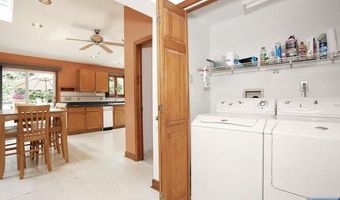 64 Lunn Ave, Bergenfield, NJ 07621