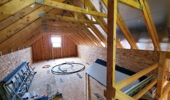 21 Pioneer Way, Aurora, ME 04408