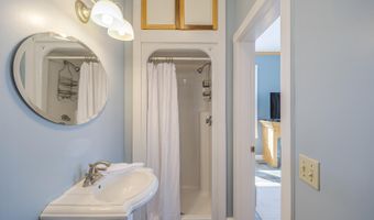 3 Wayman Ln, Bar Harbor, ME 04609