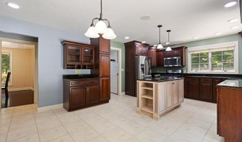 2850 Lee Marie Dr, Adrian, MI 49221
