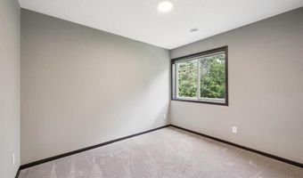 13715 Grafton Ct, Apple Valley, MN 55124