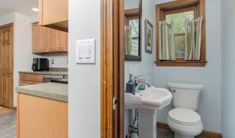27 Grafton Dr, Bedford, NH 03110