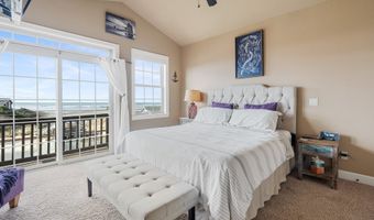 549 S FRONT St, Rockaway Beach, OR 97136