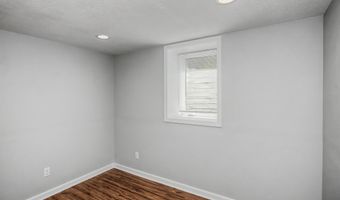 623 River Oak Dr, Ames, IA 50010