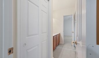 10604 MAPLECREST Ln, Potomac, MD 20854