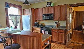 30 Chapin St, Brattleboro, VT 05301
