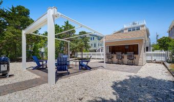 14 E 16th St, Barnegat Light, NJ 08006