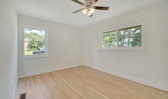 7705 ROYSTON St, Annandale, VA 22003