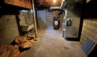 960 Amelia Ave, Akron, OH 44302