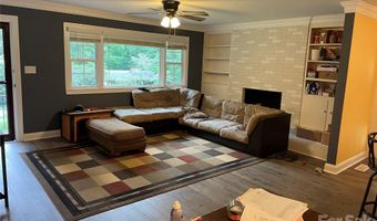 514 Crestview Dr, Albemarle, NC 28001