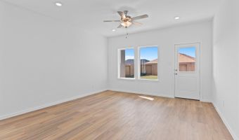 336 Amy St, Angleton, TX 77515