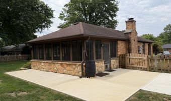 4710 Summer Dr, Anderson, IN 46012