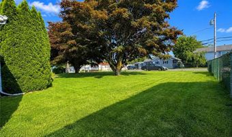 52 Tiffany St, North Providence, RI 02904