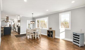 19 Woodhill Hooksett Rd, Bow, NH 03304