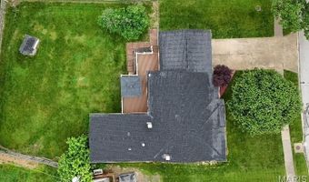894 Napoli Dr, Ballwin, MO 63021