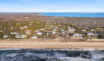 54 Sand Castle Ln, Amagansett, NY 11930