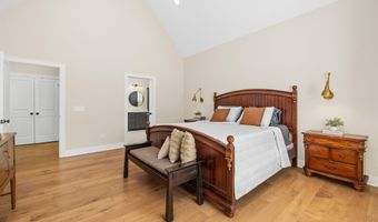 549 Morningstar Rd, Auburn, IN 46706