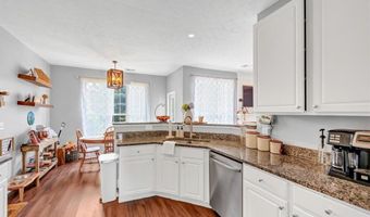 5074 NEWPARK Dr NW, Acworth, GA 30101