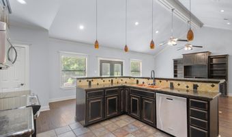 4051 Whitney Ln, Benton, AR 72019