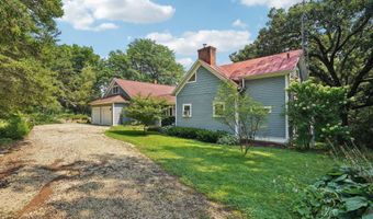 2473 Mt Hope Rd, Dodgeville, WI 53533