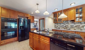 892 Hogbin Rd, Millville, NJ 08332