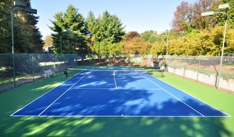 11 Templeton Ct 11, Avon, CT 06001