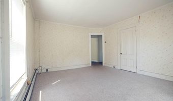 3 Grand St, Augusta, ME 04330