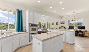2557 Live Oak Park Rd, Fallbrook, CA 92028