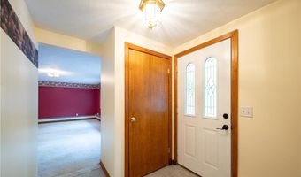 85 Indian Trl, Glocester, RI 02814