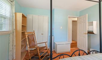 8502 WOODBINE Ln, Annandale, VA 22003