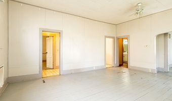 331 W 15th St, Auburn, IN 46706