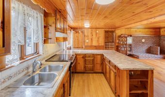 14 Lloyd St, Campton, NH 03223