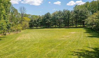 5-1 2 LARCHMONT Ct, Hockessin, DE 19707