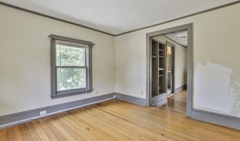 108 Ponemah Rd, Amherst, NH 03031