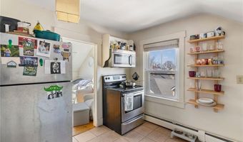 29 Marsh St 3, Newport, RI 02840