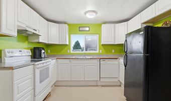 1107 11th St, Benton City, WA 99320