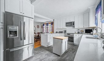 3288 Mendon Rd, Cumberland, RI 02864