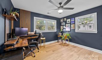 1927 Kilborne Dr, Charlotte, NC 28205