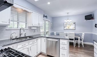 23 Marjorie Dr, Airmont, NY 10901
